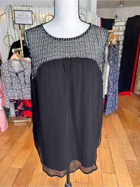 Piper by Townsen Arrow Embroidered Silk Top NWT